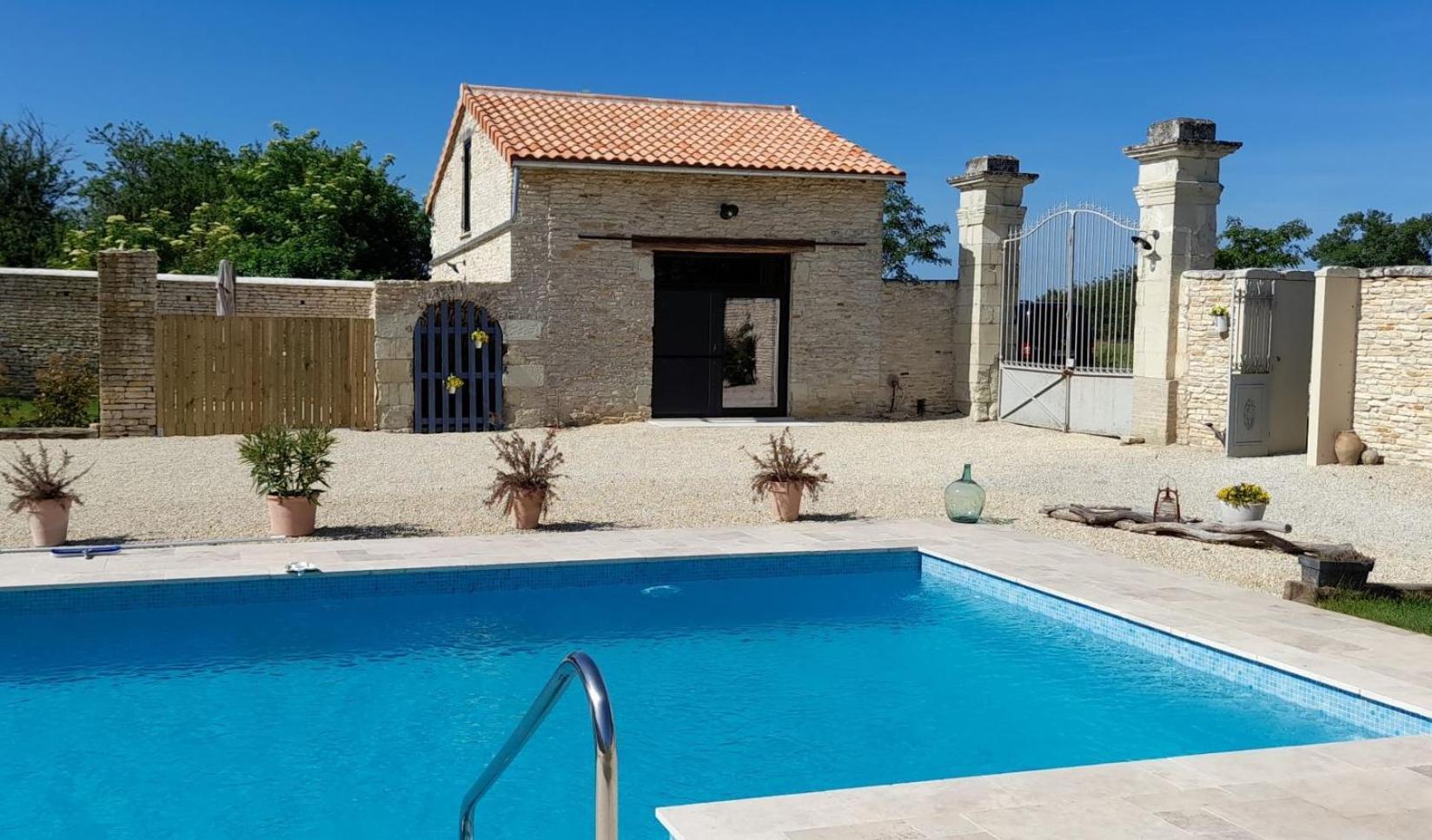 Bed and Breakfast La Galuche Angliers  Exterior foto